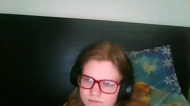 Snapshot of Moonolighta chatting on January 2026 10:42:02 AM Moonolighta online show from January 2026 10:42:02 AM