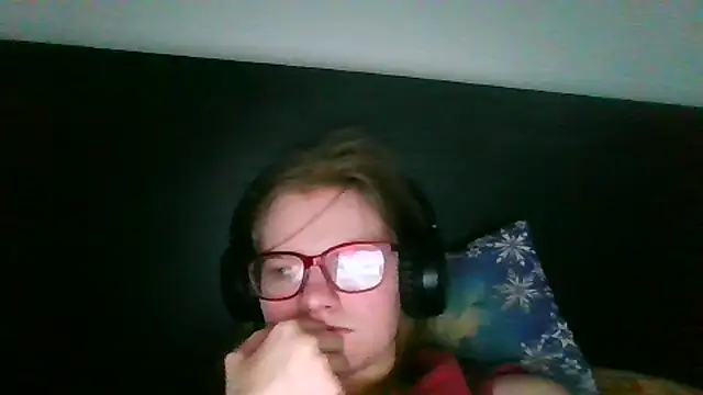 Snapshot of Moonolighta chatting on January 2026 09:35:01 AM Moonolighta online show from January 2026 09:35:01 AM