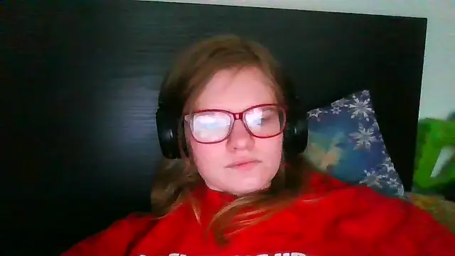 Snapshot of Moonolighta chatting on February 2026 08:46:02 AM Moonolighta online show from February 2026 08:46:02 AM