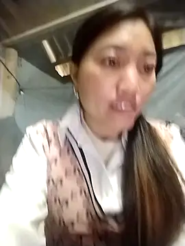 PhienPhien online show from November 2025 01:27:01 AM