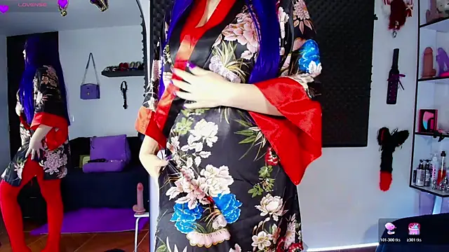 karlamoon23 online show from July 2026 11:57:01 AM