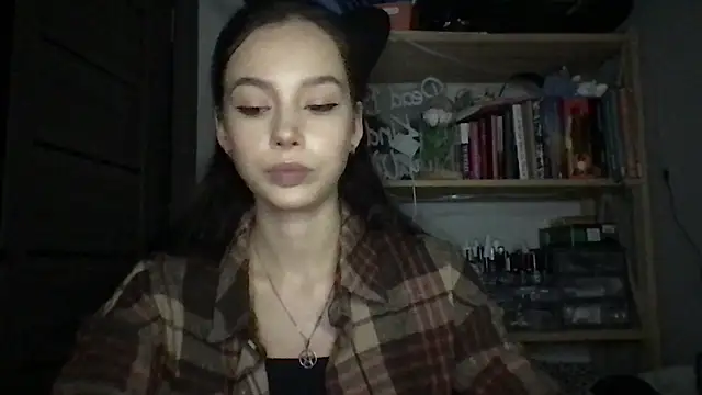 Snapshot of Yuna5343 chatting on September 2025 09:14:02 PM Yuna5343 online show from September 2025 09:14:02 PM