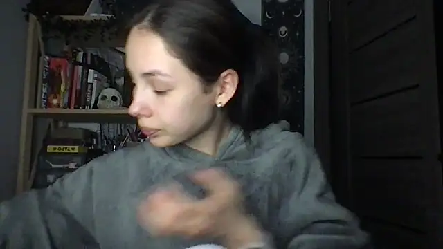 Yuna5343 online show from February 2026 08:45:02 PM