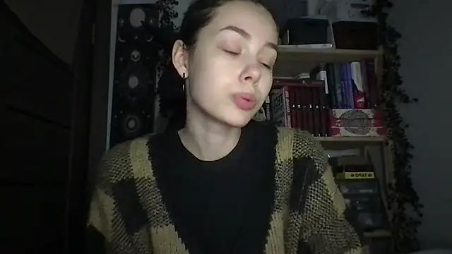 Snapshot of Yuna5343 chatting on April 2026 09:34:02 PM Yuna5343 online show from April 2026 09:34:02 PM