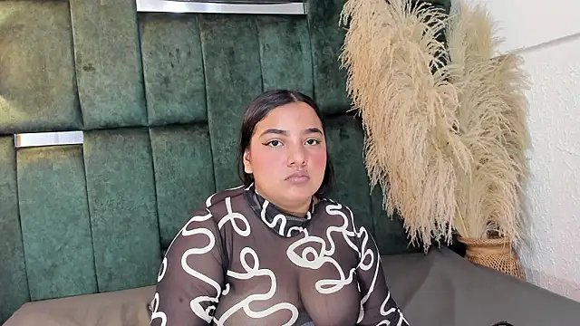 Chloe jackson25 online show from February 2026 06:37:02 PM