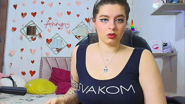 Snapshot of Anny_Hurtado chatting on October 2025 06:14:02 AM Anny Hurtado online show from October 2025 06:14:02 AM