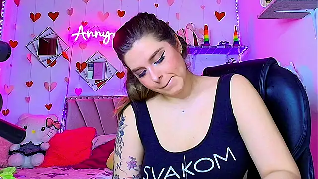 Snapshot of Anny_Hurtado chatting on October 2025 08:15:02 AM Anny Hurtado online show from October 2025 08:15:02 AM