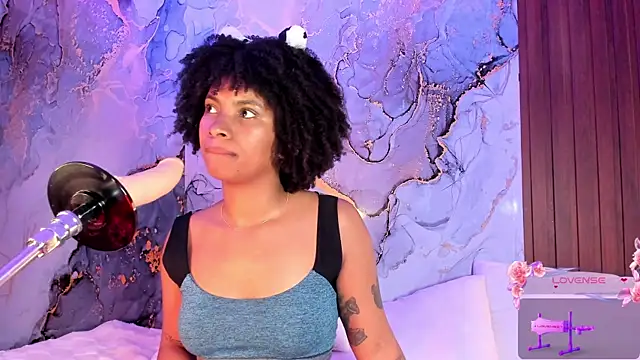 Snapshot of Lolalewis777 chatting on September 2025 09:47:02 PM Lolalewis777 online show from September 2025 09:47:02 PM