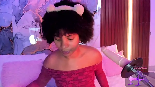 Snapshot of Lolalewis777 chatting on October 2025 08:31:02 PM Lolalewis777 online show from October 2025 08:31:02 PM