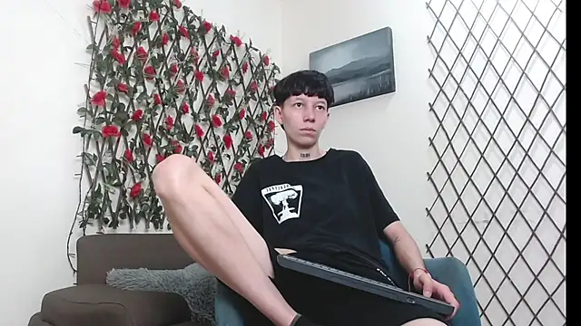 LiamBrown09 online show from May 2026 07:22:02 PM