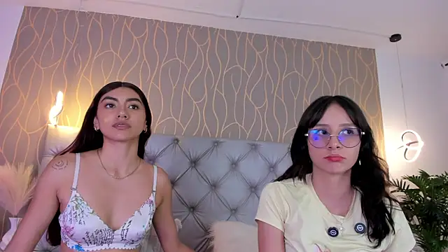 Naughty Couple83 online show from June 2026 07:05:01 PM