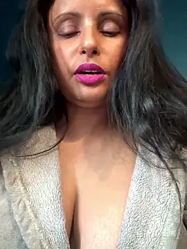 Angelaarayexx online show from January 2026 01:15:02 PM