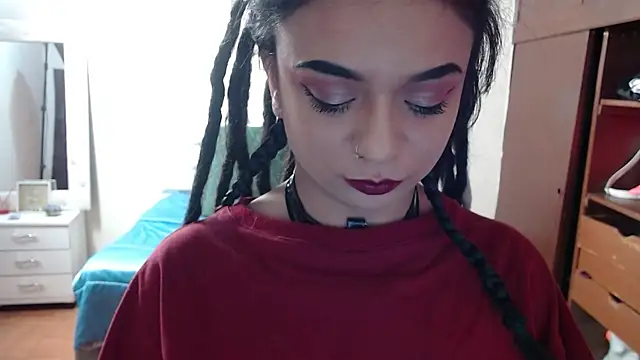 Snapshot of elapetitie chatting on October 2025 06:00:01 AM elapetitie online show from October 2025 06:00:01 AM