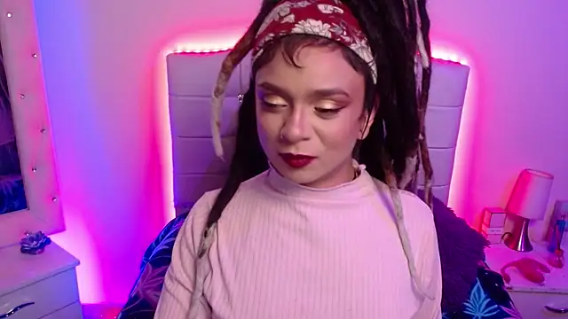 Snapshot of elapetitie chatting on October 2025 05:29:02 AM elapetitie online show from October 2025 05:29:02 AM