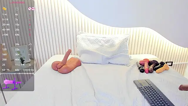 Snapshot of Monika-Ruiz chatting on March 2026 07:20:02 PM Monika-Ruiz online show from March 2026 07:20:02 PM