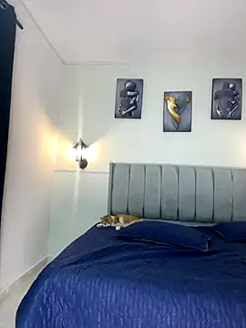 Samara Hadi  online show from September 2025 09:18:01 PM