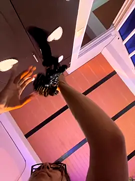 emilysofiia online show from October 2025 08:51:01 PM