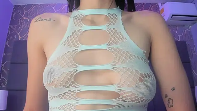 Snapshot of mey_doll chatting on October 2025 11:00:02 AM mey doll online show from October 2025 11:00:02 AM