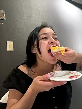 Emily Rivers  online show from October 2025 01:14:01 PM