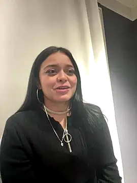 Emily Rivers  online show from November 2025 01:19:01 AM