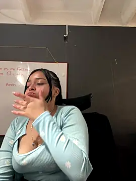 Emily Rivers  online show from December 2025 01:28:02 PM