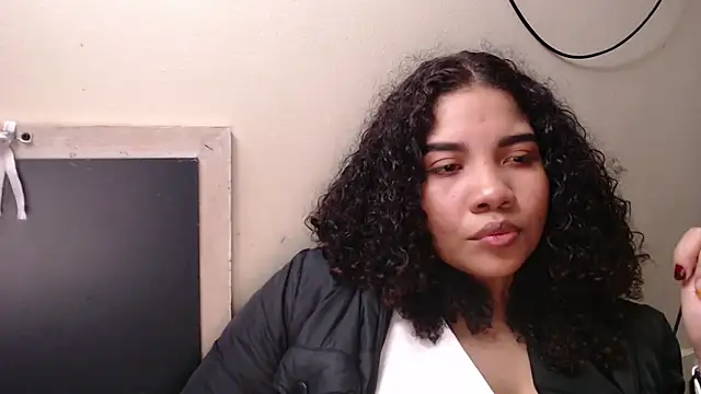 madelene online show from December 2024 02:25:01 AM