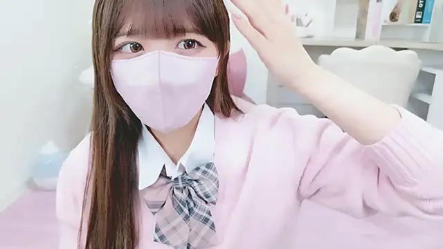 Snapshot of Reina_Fcup chatting on November 2025 12:48:02 PM Reina Fcup online show from November 2025 12:48:02 PM