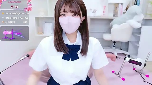 Snapshot of Reina_Fcup chatting on January 2026 12:10:01 PM Reina Fcup online show from January 2026 12:10:01 PM