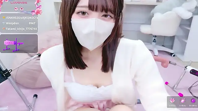 Snapshot of Reina_Fcup chatting on January 2026 01:38:02 PM Reina Fcup online show from January 2026 01:38:02 PM