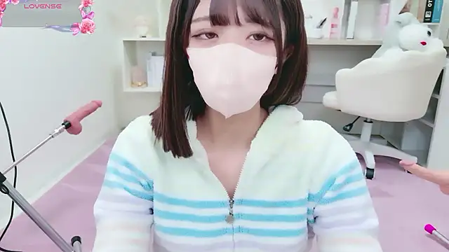 Snapshot of Reina_Fcup chatting on February 2026 03:07:01 AM Reina Fcup online show from February 2026 03:07:01 AM