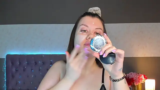 Snapshot of NikkiBustt chatting on February 2026 06:53:01 AM NikkiBustt online show from February 2026 06:53:01 AM