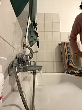 Emilia Mausi online show from September 2025 06:29:02 PM