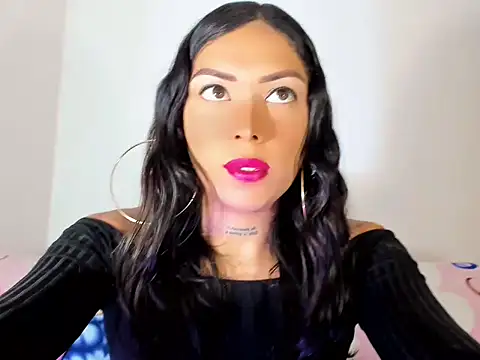 Megan Gil  online show from October 2025 12:49:02 PM