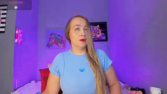 scarletmorgan2218 online show from September 2025 06:11:02 PM