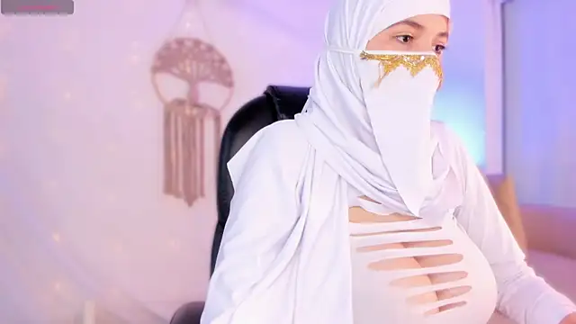 Snapshot of salma_isawwii chatting on November 2025 02:13:01 PM salma isawwii online show from November 2025 02:13:01 PM