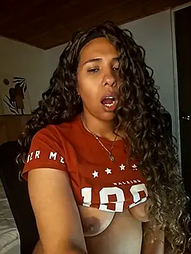 IVONNE COLLINS33 online show from November 2025 12:54:01 AM