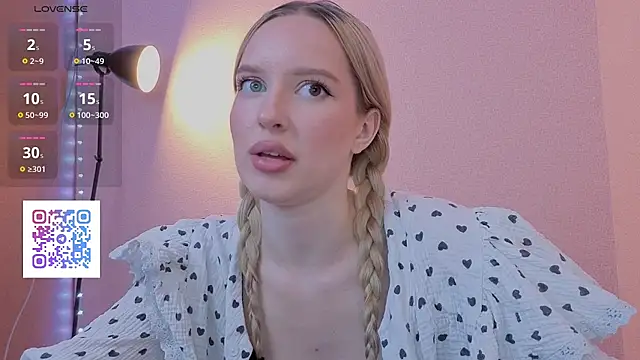 PickmeBabby online show from November 2025 08:40:02 PM