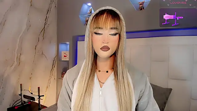 Ariia-janee online show from April 2026 05:19:01 AM