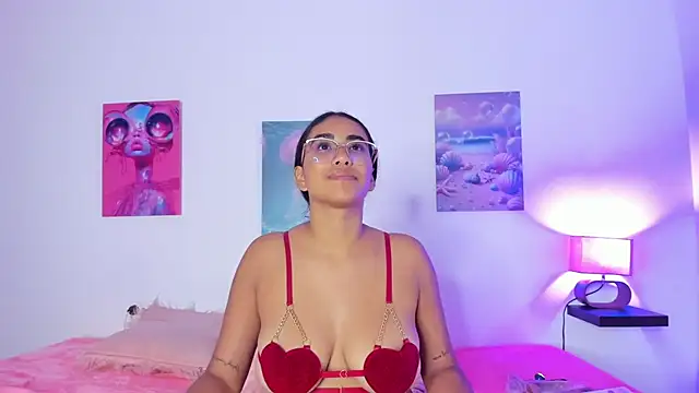 Snapshot of tyra_bankss_ chatting on October 2025 03:07:02 AM tyra bankss online show from October 2025 03:07:02 AM