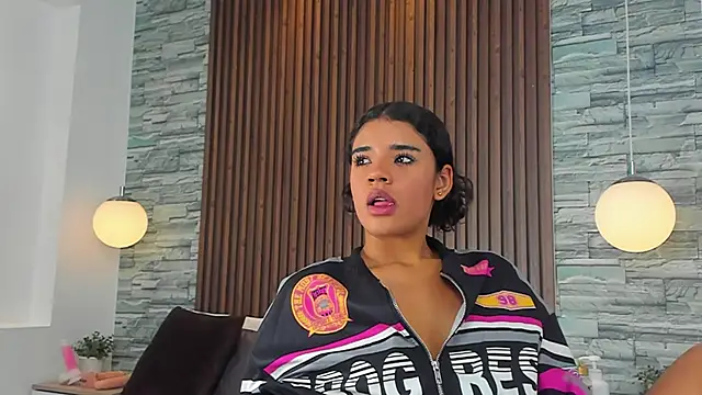 Snapshot of Miagomezx chatting on September 2025 07:36:01 PM Miagomezx online show from September 2025 07:36:01 PM