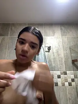 Snapshot of Miagomezx chatting on February 2026 01:59:01 PM Miagomezx online show from February 2026 01:59:01 PM