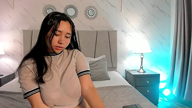 Snapshot of Karoll_Teyes chatting on September 2025 12:21:02 PM Karoll Teyes online show from September 2025 12:21:02 PM