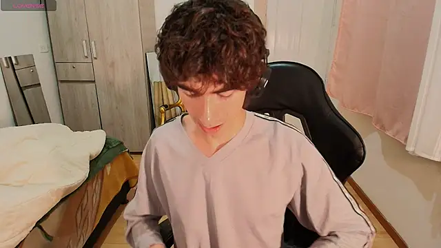 Nude Boy18 online show from September 2025 04:23:01 AM