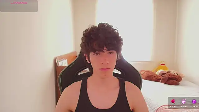 Nude Boy18 online show from June 2026 07:12:02 PM