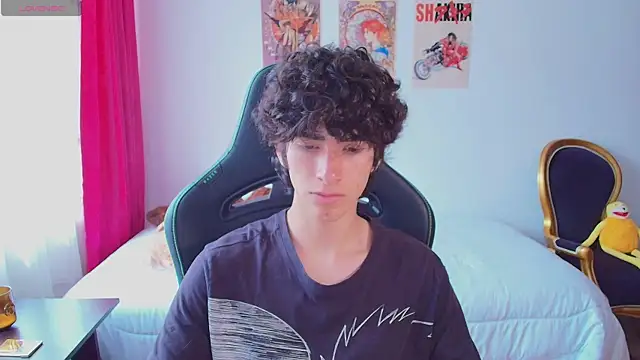 Nude Boy18 online show from July 2026 08:48:01 PM