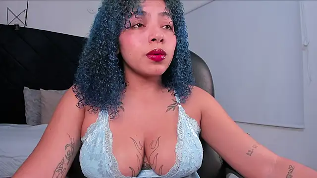 momo ayasse online show from May 2026 04:18:01 AM