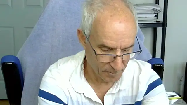 funone1999 online show from October 2025 04:17:01 PM