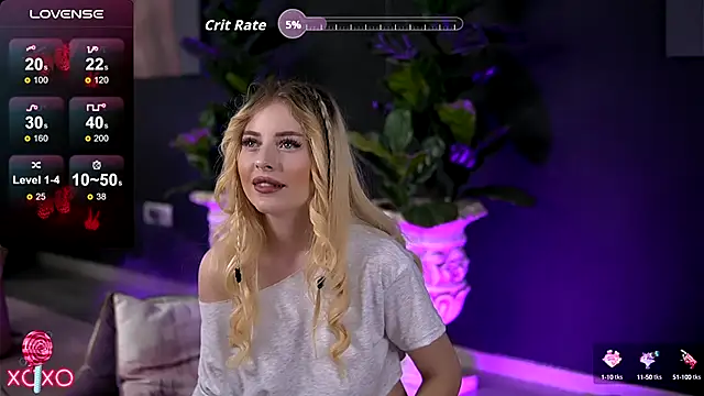 Snapshot of SerenaNoir chatting on October 2025 12:10:01 AM SerenaNoir online show from October 2025 12:10:01 AM