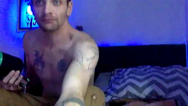 Snapshot of Daddyrabbit117 chatting on April 2026 07:55:02 PM Daddyrabbit117 online show from April 2026 07:55:02 PM