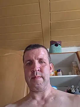 Spritser1980 online show from June 2026 04:12:01 PM